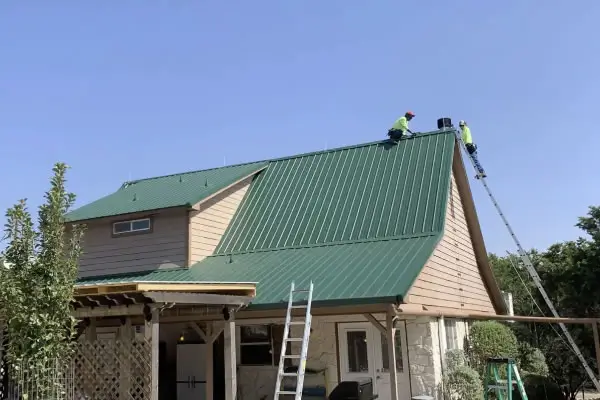 Installing lightning protection system in Alabama Installing lightning protection system in Alabama